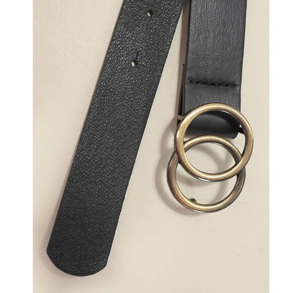 Double O Buckle Vegan Leather Belt Black - Picture 2 of 5